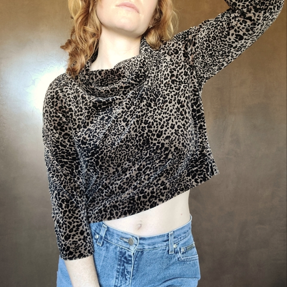 y2k Mobwife 90s Minamalism Preppy Alt Animal Print Cropped Turtleneck Sweater